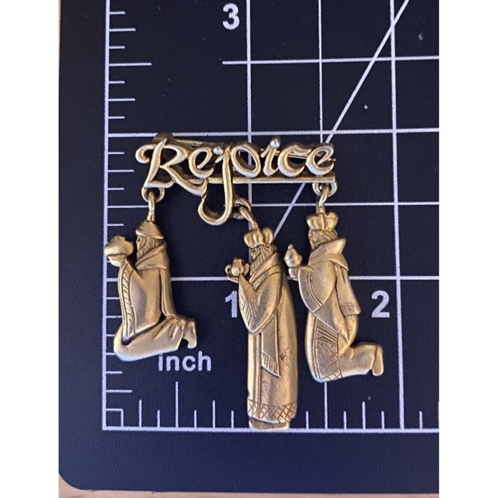 Vintage Christmas Brooch Danecraft Gold Tone Three Wisemen Rejoice Pin  1.5 x 2" - Picture 5 of 5